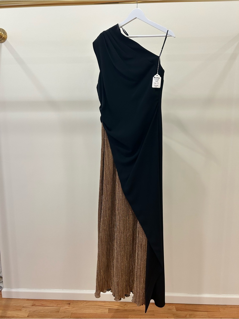 Black Halo - Merigold Gown - Picture 2 of 3